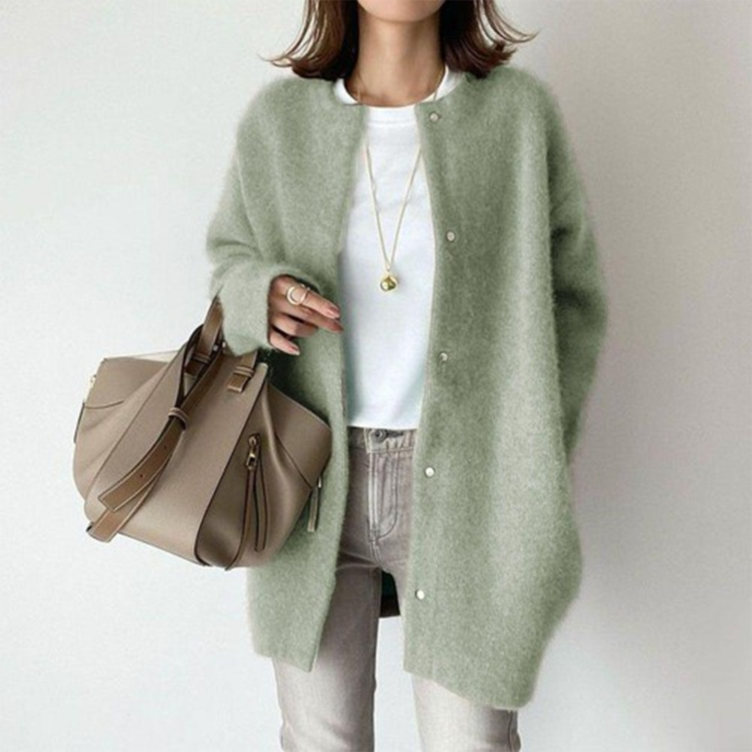 Chloé | Elegant Cardigan