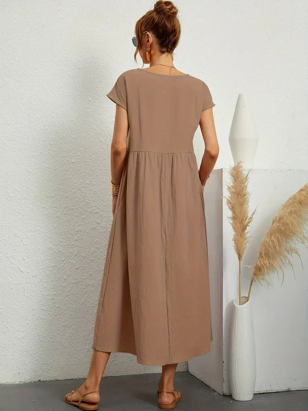 Cintia | Effortless Midi Dress with Pockets