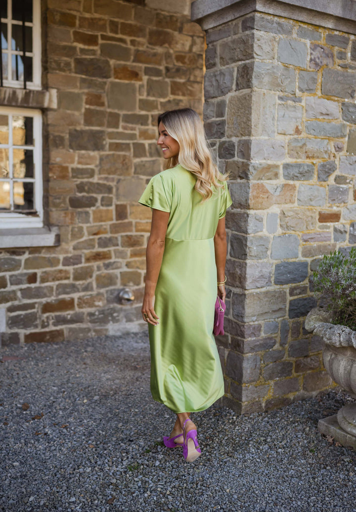 Eleonore | The Satin Dress with V-Neckline