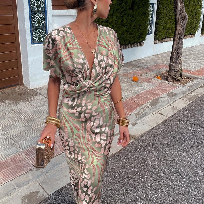 Rida – Twisted Maxi Dress with V-Neckline